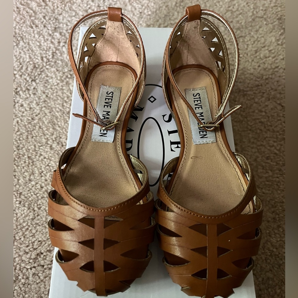 Girls Steve Madden size 13 dress sandals